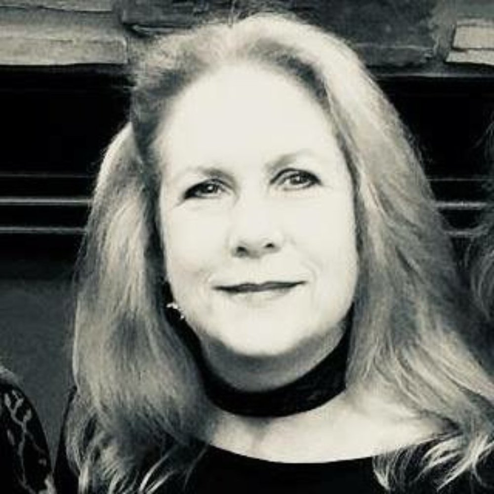 Meet your Posher, Cynthia